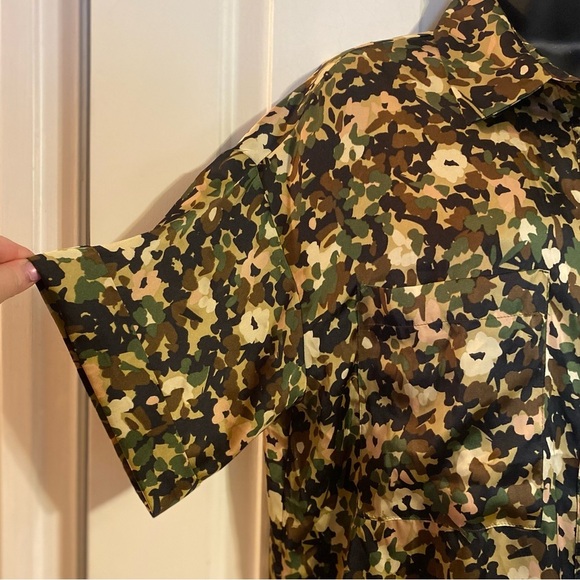 “ZARA” Button Down Oversized Camo Shirt - Picture 12 of 15